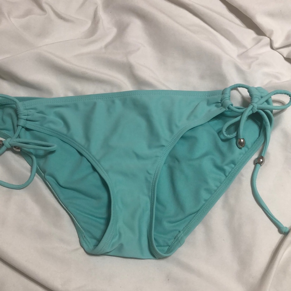Bikini bottoms